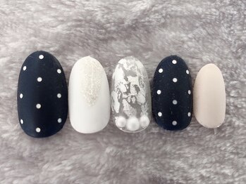 アミュレット(AMULET)/10月定額 6050円(税込)