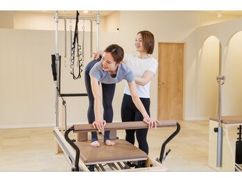 デップ 松山 鷹子スタジオ店(DEP)/姿勢歪み改善【ピラティス松山】