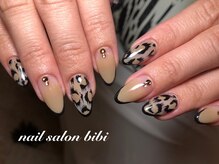 ネイルサロン ビビ(bibi)/ベージュ×ヒョウ柄