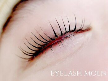 モルン(moln)/［まつ毛パーマ/パリジェンヌ］