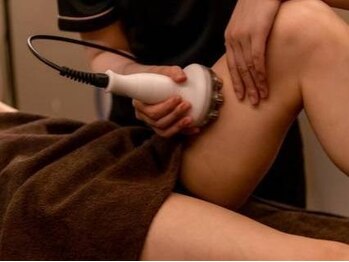 リヴィアス(Re:vias)の写真/【温活×ボディケア】で老廃物の排出を促し徹底デトックス!じんわりほぐし心と身体の巡りを整えます。