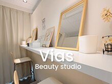 メイクルームも完全完備♪施術後のお出かけのお支度も出来ます♪