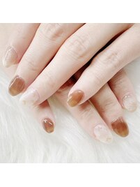 ちゅるんマグネットネイル 山下