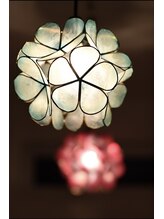 シバゴ タイ トラディショナル マッサージ(Shivago Thai traditional massage)/店内照明