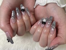 ティアラネイル(TIARA NAIL)/スカルプラメグラ¥11000