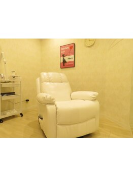 ゆったり空間で施術が受けられるサロン