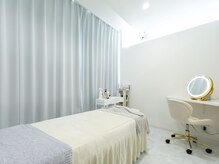 【肌質改善×小顔 専門サロン】Re:Cellの雰囲気（完全個室のプライべート空間！メイクルームも完備！）