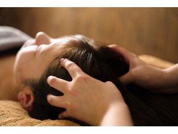 シャインミー 新宿店(Shine me)/小顔矯正&ヘッドスパ専門店！