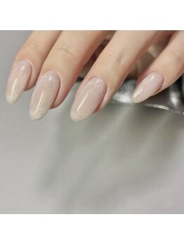 アイモア 横浜関内店(eye mor.)の写真/シンプルだからこそ技術が光る★モチの良さ・ツヤ美フォルムにこだわった施術[パラジェル・フィルイン導入]