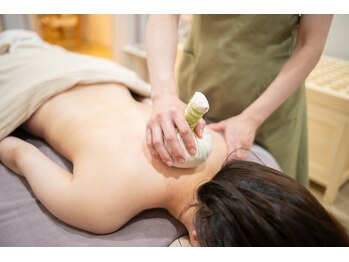 インフィニティ(infinity)/＜施術＞ハーブボール