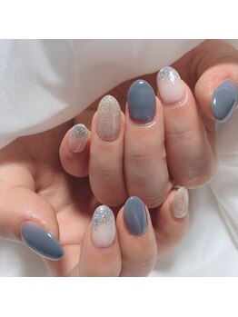 リエール(Lierre)の写真/初めての方も安心☆大人かわいいデザインが豊富！サンプル多数で迷うのも楽しいネイル体験♪