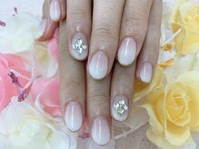 ダブルネイル(Double Nail)/【ほり】年中人気の白グラ