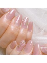 ローズクレア(Rose Crea)/ほんのり手描きアートが目を惹く