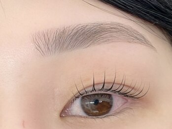 ドットアイサロン(.i salon)の写真/【7:00～23:00まで営業/急なイベント前にも◎】お顔の印象を左右する眉毛を、プロの技術で美眉に導きます☆