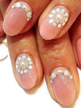 クリスタルネイル ボンベルタ橘店(CRYSTAL NAIL)/ストーンネイル