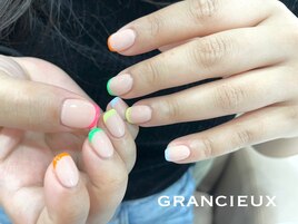カラフルフレンチネイル