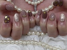 ハニービービー(Honey Bee Bee)/ハートバレンタインネイル