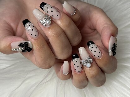 フローリッシュネイル(Flourish nail)の写真