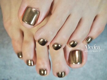 ブラウンミラーネイル