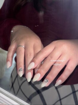 シャルノア バイ マイア(charnoa by maiA)/ーワンカラーデザインー