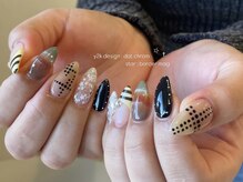 個性的アート◎パーツも沢山ご用意してます♪