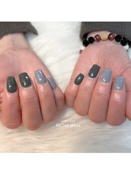 リッシュ ドゥ(RICHE deux)/グレー×ブラック