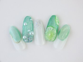 イズネイル(izu Nail)/