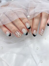 黒フレンチ×ローズパーツ
