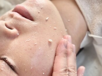 シェリートーキョー 成田店(Cherie Tokyo)の写真/話題の『セルマントリートメント』でターンオーバーの正常化◎で最多ルートで艶玉肌へ。