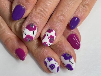 ロングルリー(Long lurie)の写真/ご新規様オフ無料☆【ラメグラ¥2900★ワンカラーorカラグラ¥2900】★お得に上質なジェルネイルが叶う☆