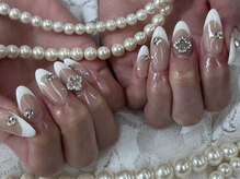 ハニービービー(Honey Bee Bee)/大人フレンチネイルj