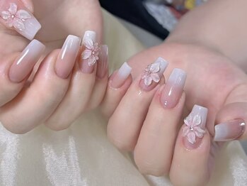 ビジューネイル(bijou nail)/