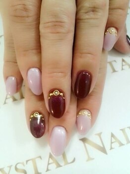 クリスタルネイル ボンベルタ橘店(CRYSTAL NAIL)/上品ネイル