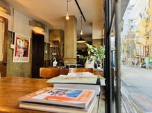 ボディーワークス 新町(BODY WORKS)/カフェの様な店内