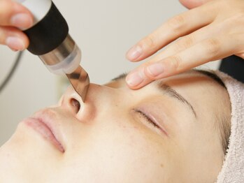 アプリコーゼ(APRIKOSE)/透明感のあるなめらかな肌へ☆