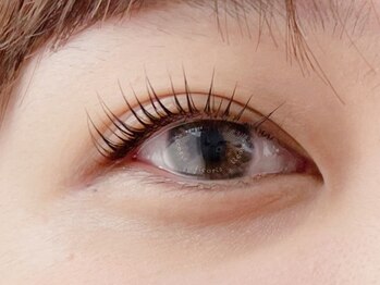 リコリス(licoris)の写真/最新技術☆マイラミネーション《施術する度にまつ毛が太くなるのを実感！ダメージレスまつ毛パーマ》