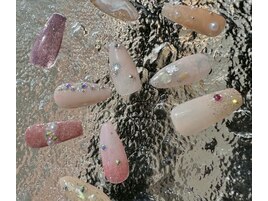 ベージュネイル×ミスネイル