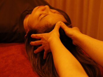 リフレッシュ ガーデンの写真/眼精疲労・頭痛・つらい首肩に【熟練セラピストのドライヘッド+ボディ40分¥3000】頭皮の深部まで丁寧に◎