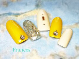 シンプルスタッズ