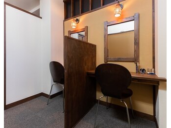 ディオーネ 岸和田店(Dione)/メイクルーム完備