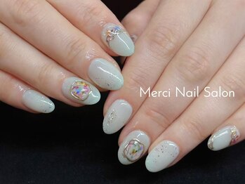 メルシー(Merci)/2025人気の春ネイル