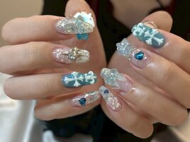 ブルーラメグラネイル