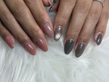 ベレッツァ 折尾店(Bellezza)/アシンメトリーネイル