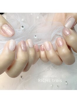 リッシュ トロワ(RICHE trois)/オーロラネイル
