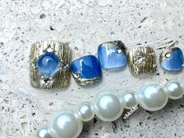 フットおすすめ！宝石ネイル