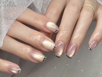 ルナ(LuNa)の写真/[心斎橋駅徒歩3分]通い易い好立地◎長く通えるネイルサロンを探してる方にオススメ!口コミ高評価の人気店*