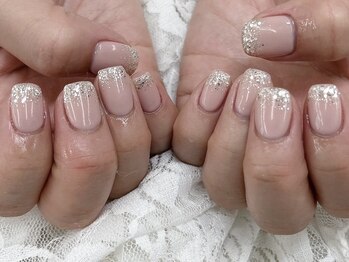 ハニービービー(Honey Bee Bee)/シルバーラメグラネイル