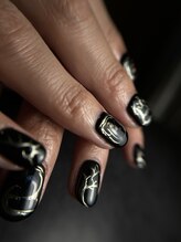 骨色ちゃんねる/メタリック系強ネイル