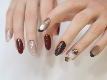 アンドルーチェ 芦屋モンテメール店(ANDRUCHE)の写真/【芦屋ネイル】爪を綺麗に魅せるシンプルデザインが充実♪丁寧なウォーターケア付きで美しい指先を演出!!