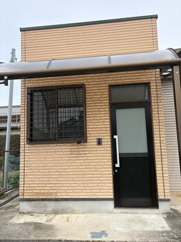 ジュメーム サンテ エ ボーテ(Je m'aime sante' et beaute')/店内入口